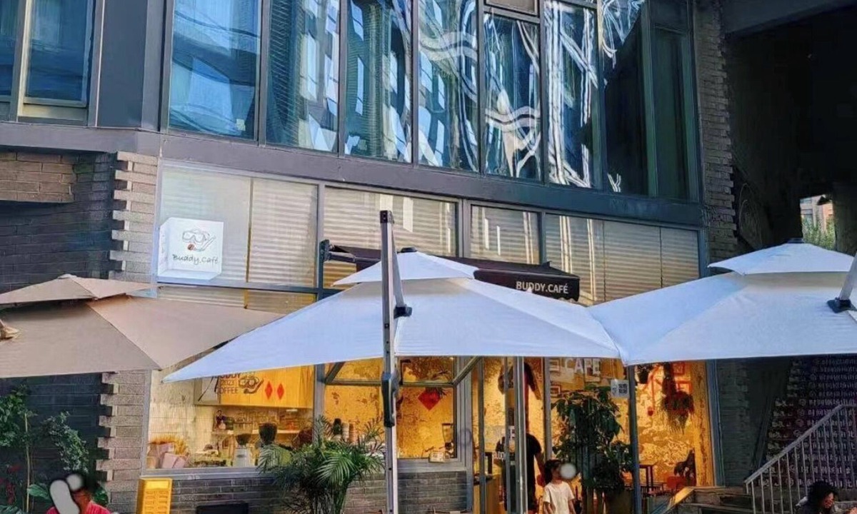 Jianwai Street Bed & Breakfast | Beijing CBD - Cozy suite with Queen bed