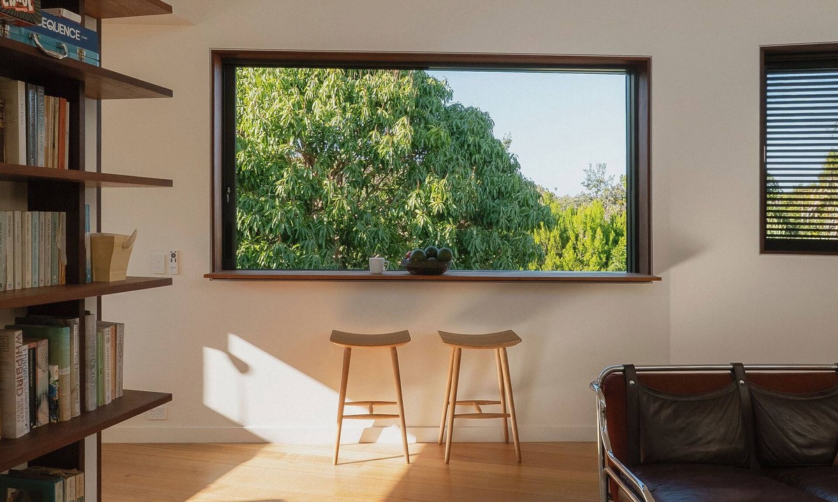 Suffolk Park Apartment | Bird & Beach - Modern Apartment - 2 minutes walk to the beach