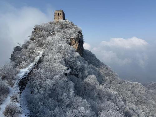 Miyun District House | Black Stone Hilltop Great Wall Lodge & Whisky Lounge