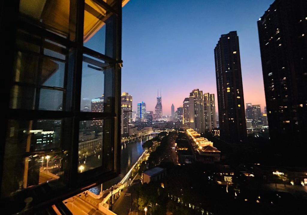 The North Bund Apartment | Book and Bed-North Bund