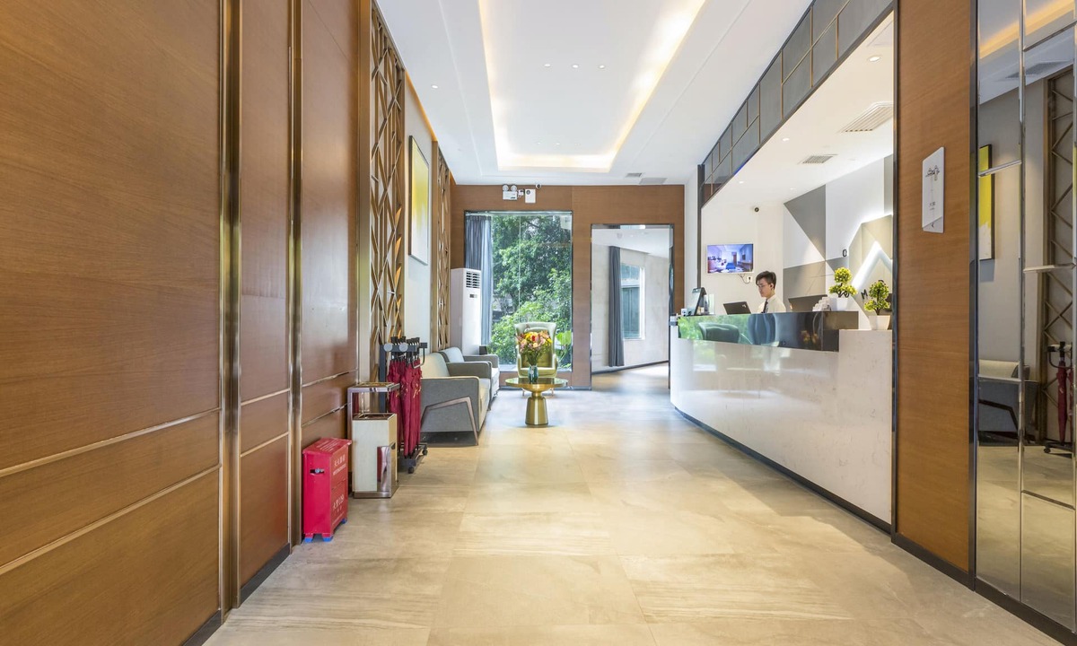 Niuligang Hotel | Borrman Hotel - Guangzhou East Railway Station Meihuayuan Subway Station