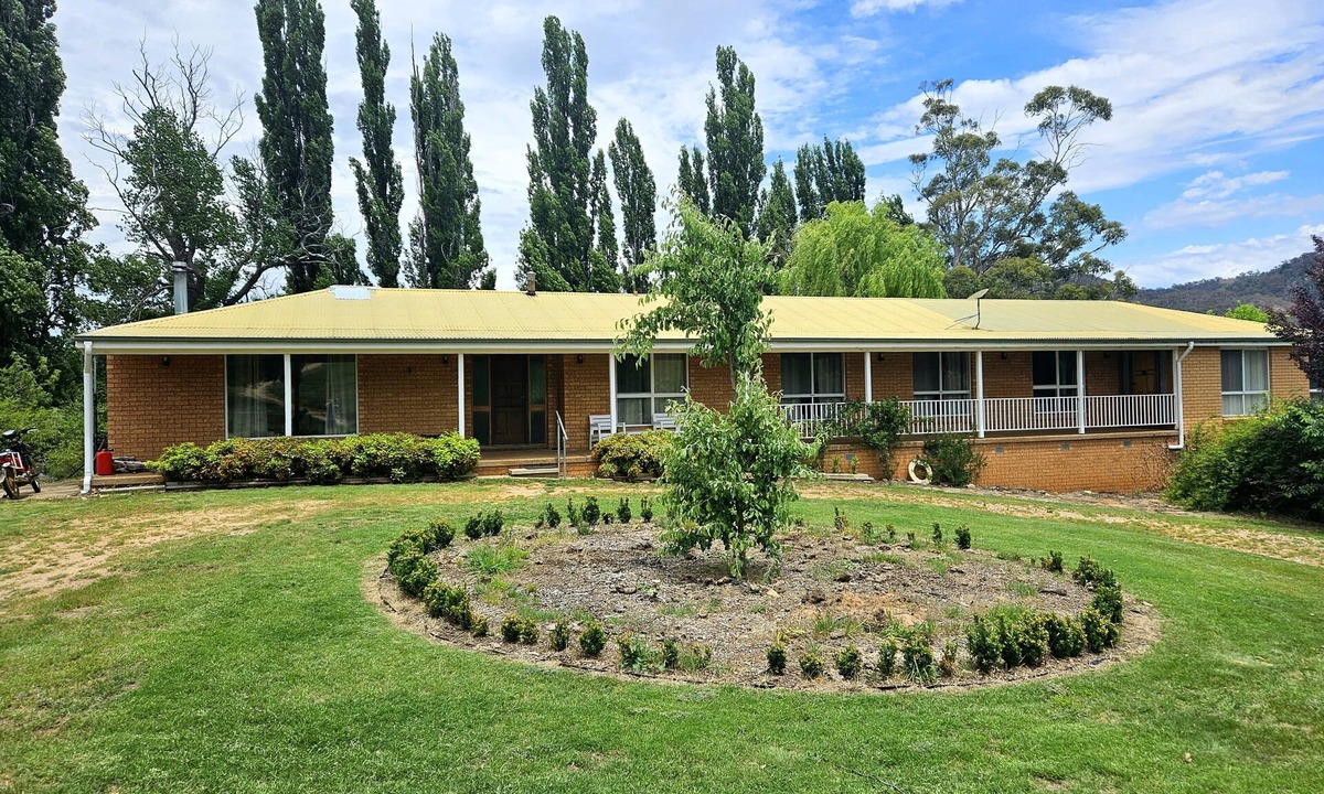 Jerangle House | Bredbo Farm Stay