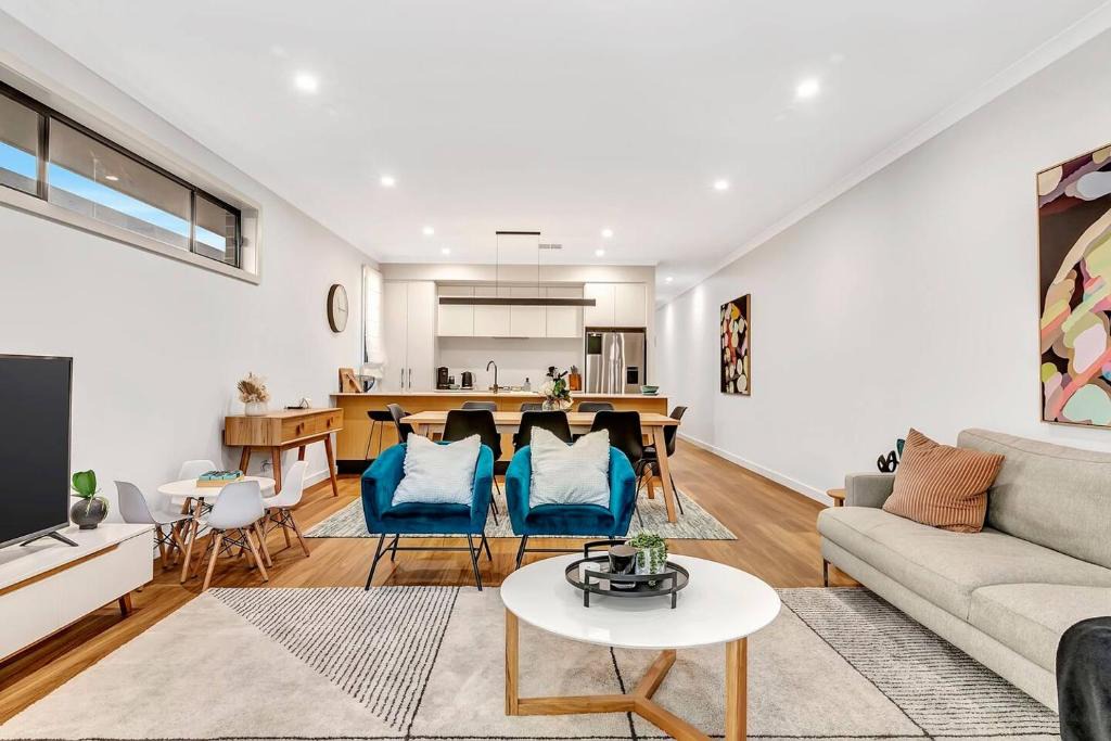 Brompton House | 'Brightly Brompton' A Family Delight by the Park