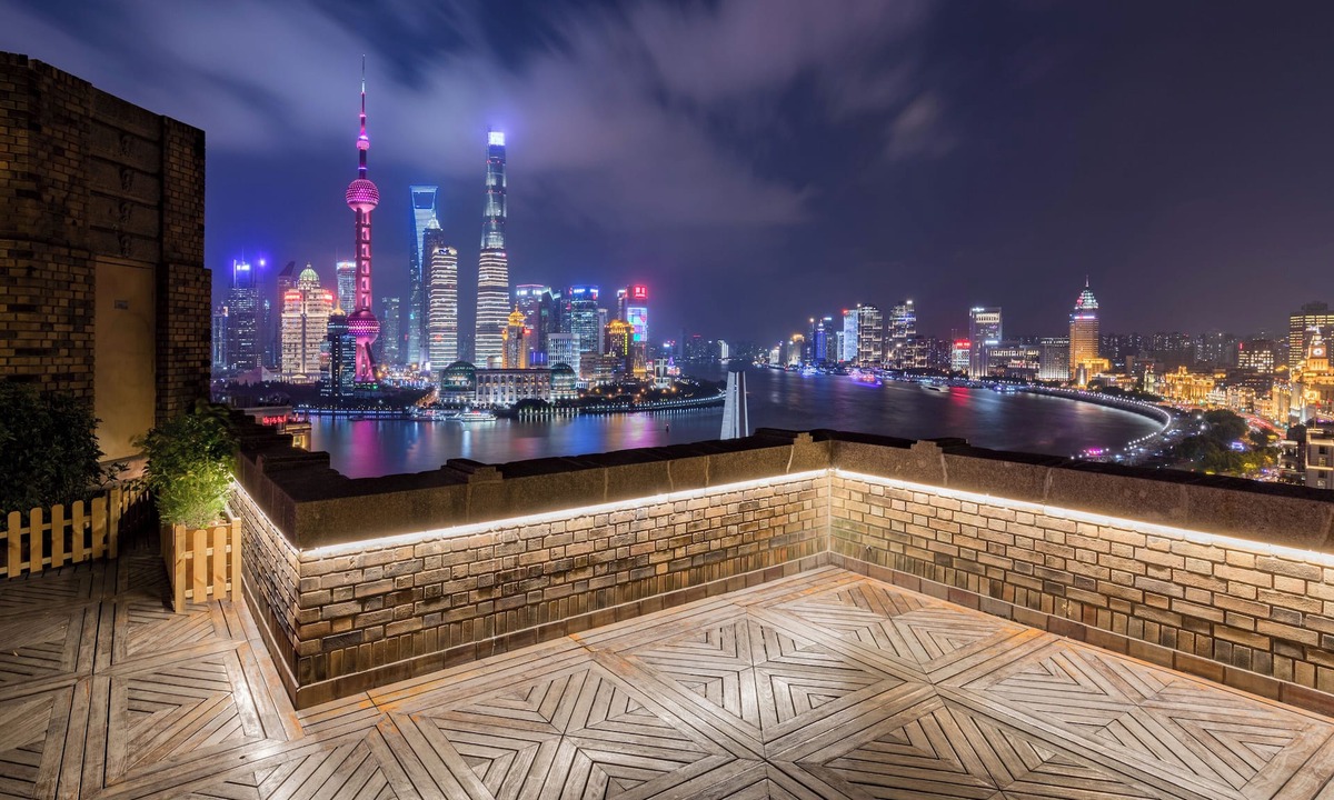 Hong Kou Hotel | Broadway Mansions Hotel - On the Bund