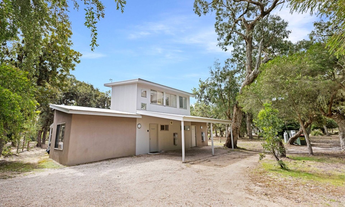 Forge Creek House | Bungaree - Waterfront Retreat: Secluded lodges perfect for nature lovers