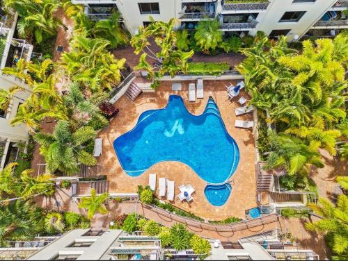 Burleigh Heads Apartment | Burleigh Beach Retreat, Refurbished 1BR Apartment, 30m to Beach