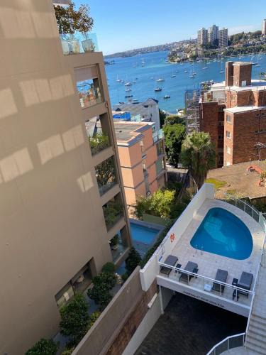 Elizabeth Bay Apartment | By the Harbour Gem