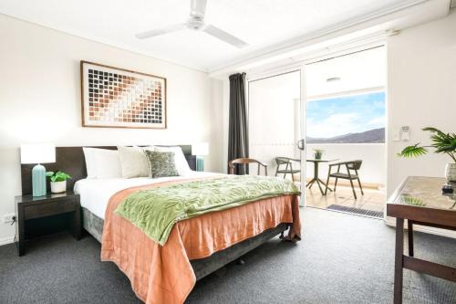 Cairns Central Business District Apartment | Cairns Central Studio 1012 Rooftop Shared Pool & CBD Location