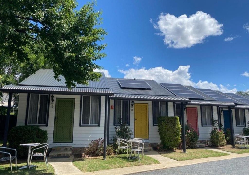 Queanbeyan Hotel | Canberra Ave Villas