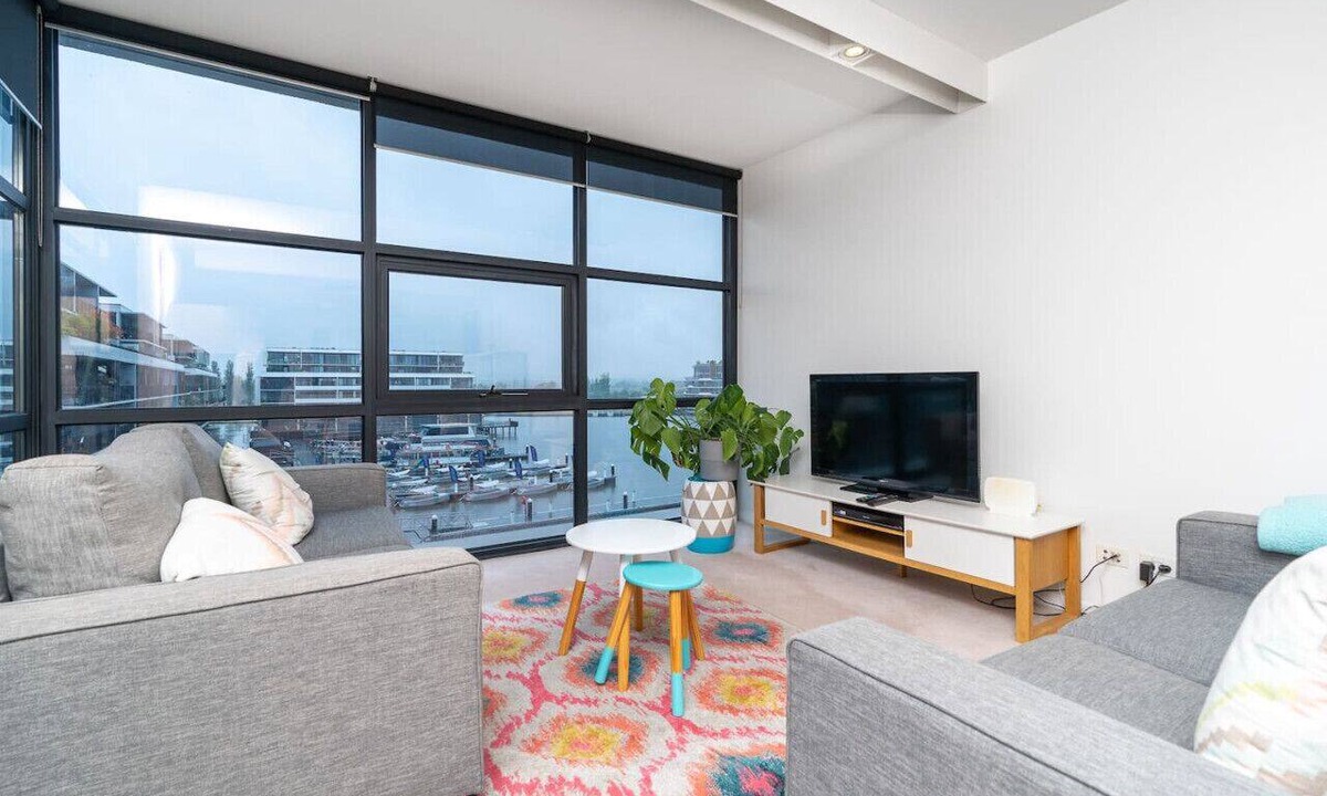 Kingston Apartment | Captivating Unit with Lake View in Kingston!