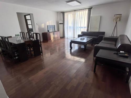 Shuangjing Apartment | CBD area hopson 3br 2bt western bathroom