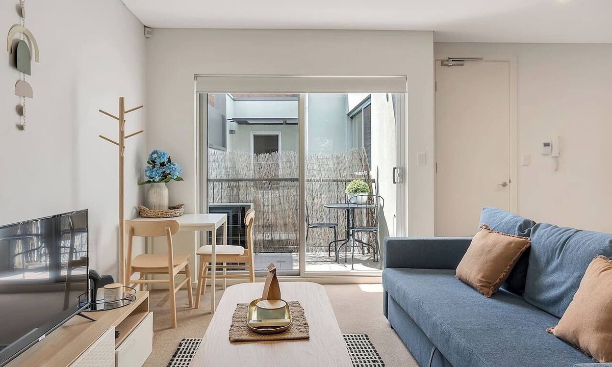 Pyrmont Apartment | Centrally Located Pyrmont Paradise with Patio