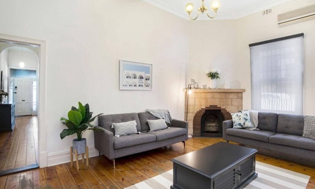 Exeter House | Charming! 3 Bed Garden by Beach