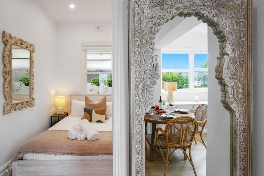 Glebe Apartment | Charming Retreat in Exclusive Glebe Estate