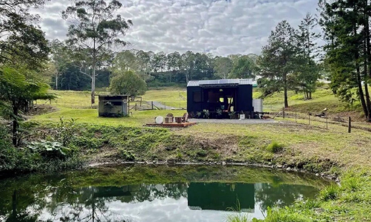 Bald Knob Cottage | Charming Tiny House Escape