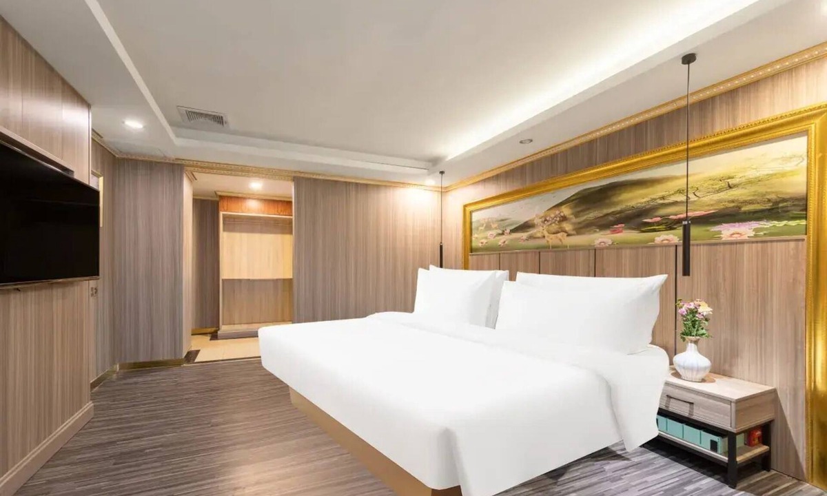 Shajing Hotel | City-state apartments - Niu Hu Subway