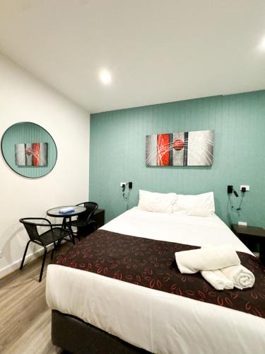 Adelaide Central Business District Apartment | City studio ex hotel room