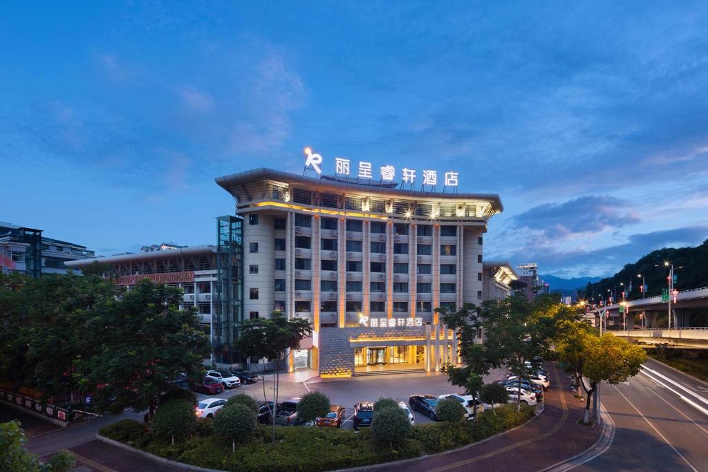 Yongding Hotel | Cloud Grand View Sky Gate Resort Zhangjiajie