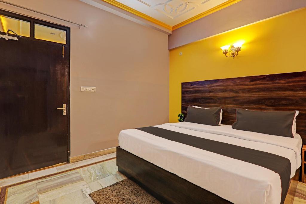 Indira Nagar Hotel | Collection O 81492 Parijaat Hotel And Banquets