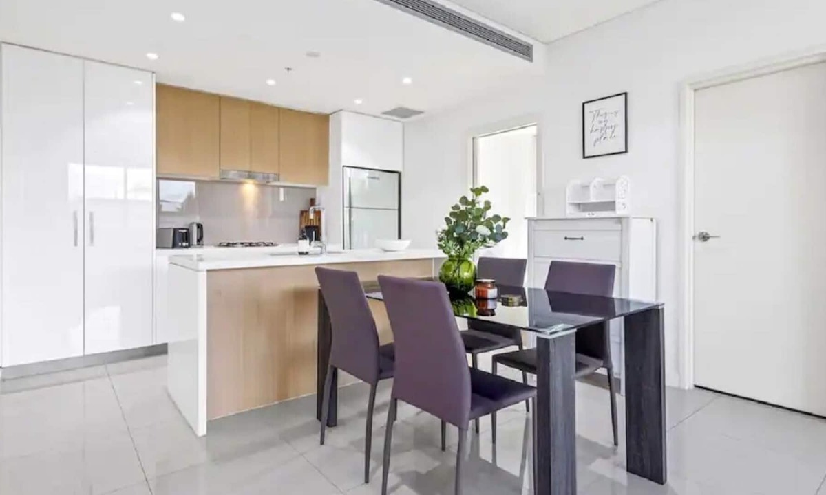 Homebush Apartment | Comfy 3 Bed Apt at Homebush | MHS
