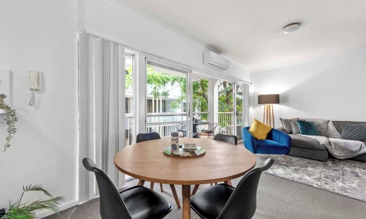 Indooroopilly Apartment | Convenient & Comfy! ~ 2Bed, 2Bath, 2Car, Balcony