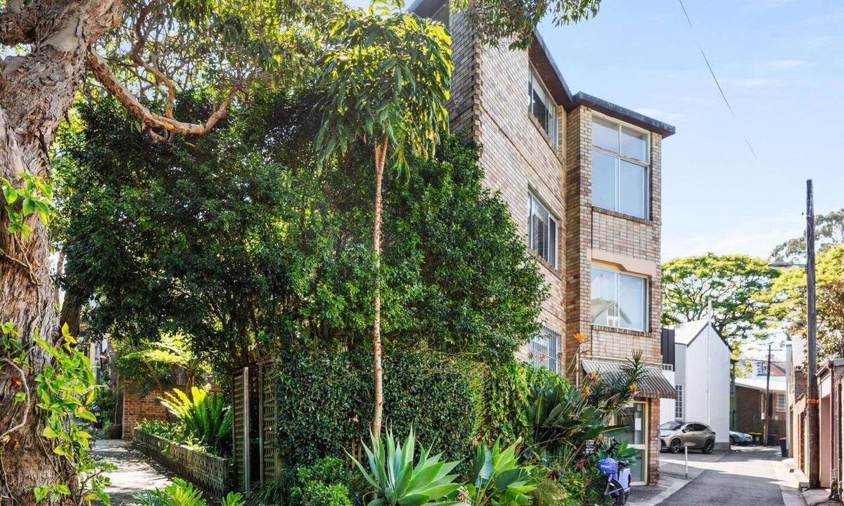 Surry Hills Apartment | Convenient Studio in Trendy Inner-City Suburb