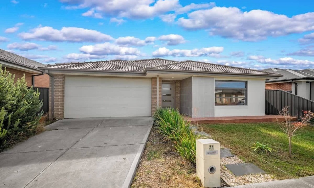Werribee House | Cornerstone Estate - Werribee Family Home Beauty