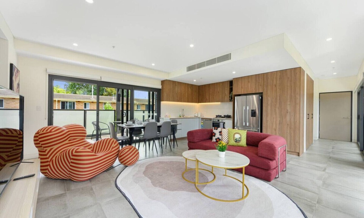 Marrickville Apartment | Cozy Marrickville 2BR | 10 Min Walk to Train