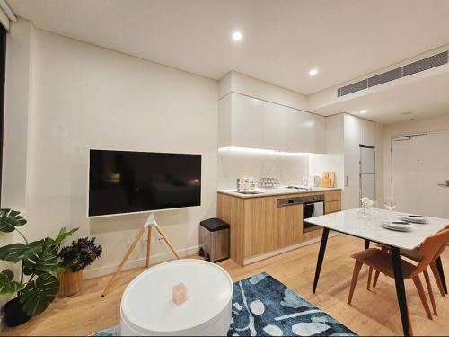 Erskineville Apartment | Cozy Newly 1Bed Apt in Erskineville CBD