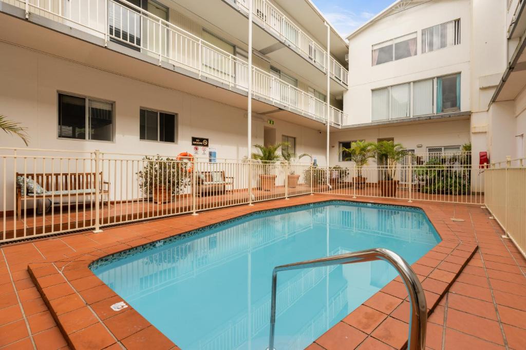 Woolloomooloo Apartment | Cozy Open-Plan Studio With Pool Access Near Wharf