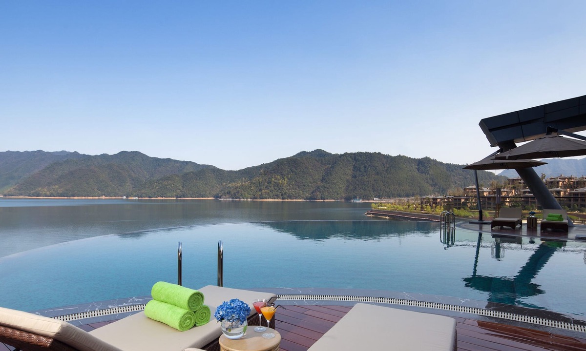 Hangzhou Hotel | Crowne Plaza Hangzhou Thousand Island Lake by IHG