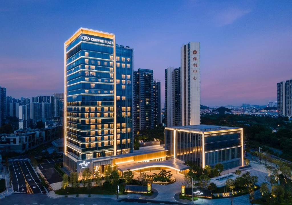 Pengjiang Hotel | Crowne Plaza Jiangmen Binjiang by IHG