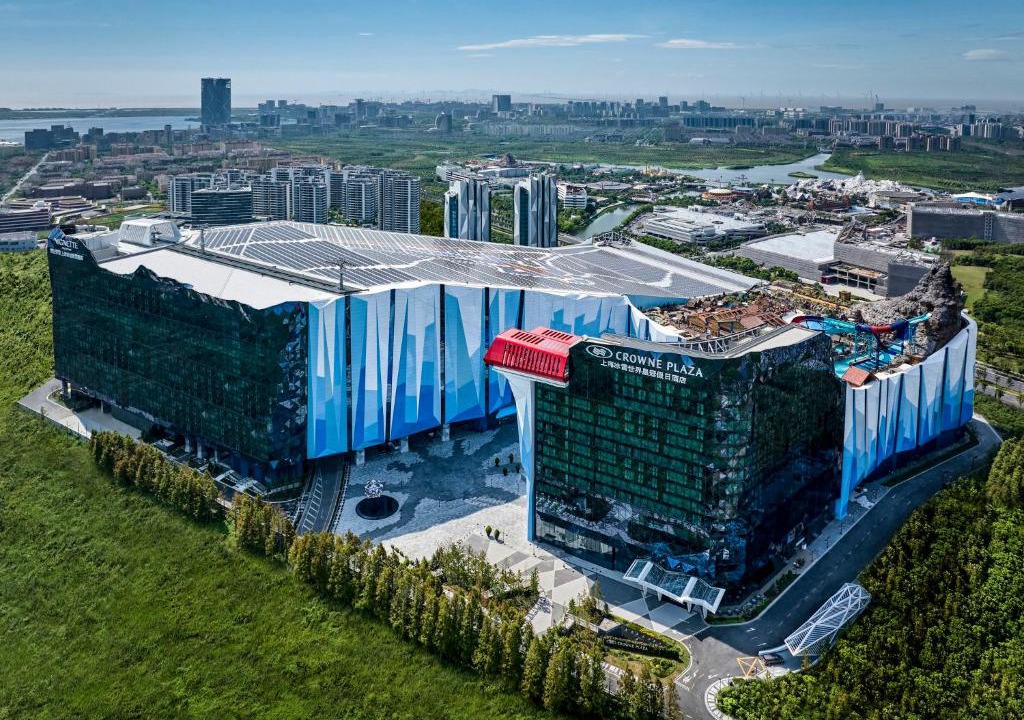 Pudong Hotel | Crowne Plaza Shanghai Snow World by IHG