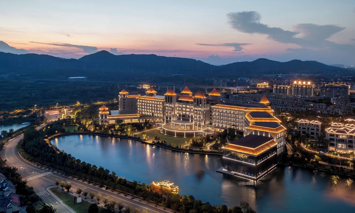 Xiangcheng Hotel | Crowne Plaza Xiangyang Fuchun Lakeside by IHG