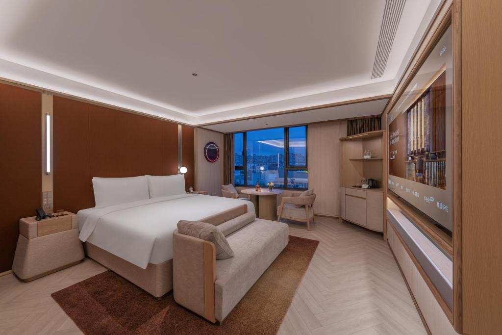 Minhang Hotel | Crystal Shanghai Minhang Huashan University Ziduoyuan Hotel桔子水晶上海闵行华师大紫竹园酒店