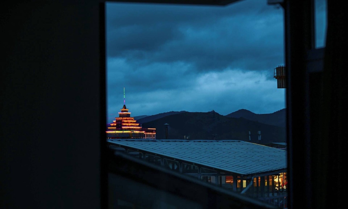 Shangri-La Hotel | Da Le Zhi Ye Homestay