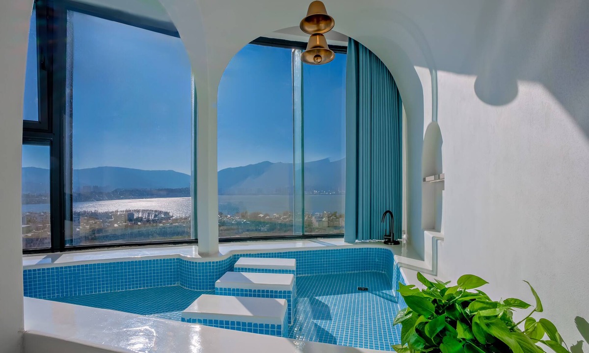 Xiaguan Hotel | Dali Canghai Xueyue Seaview Hotel