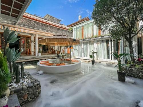 Dali Ancient Town House | Dali Tophood Cultural Experience Hotel in Dali Ancient Town