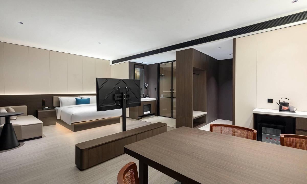 Zhongshan District Hotel | Days Inn By Wyndham Liupanshui Railway Station