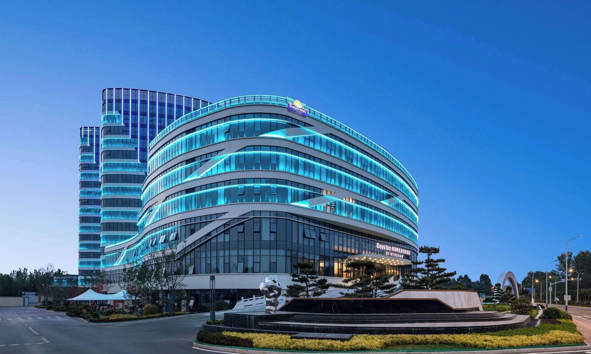 Lanshan District Hotel | Days Inn By Wyndham Linyi Yihe New Area