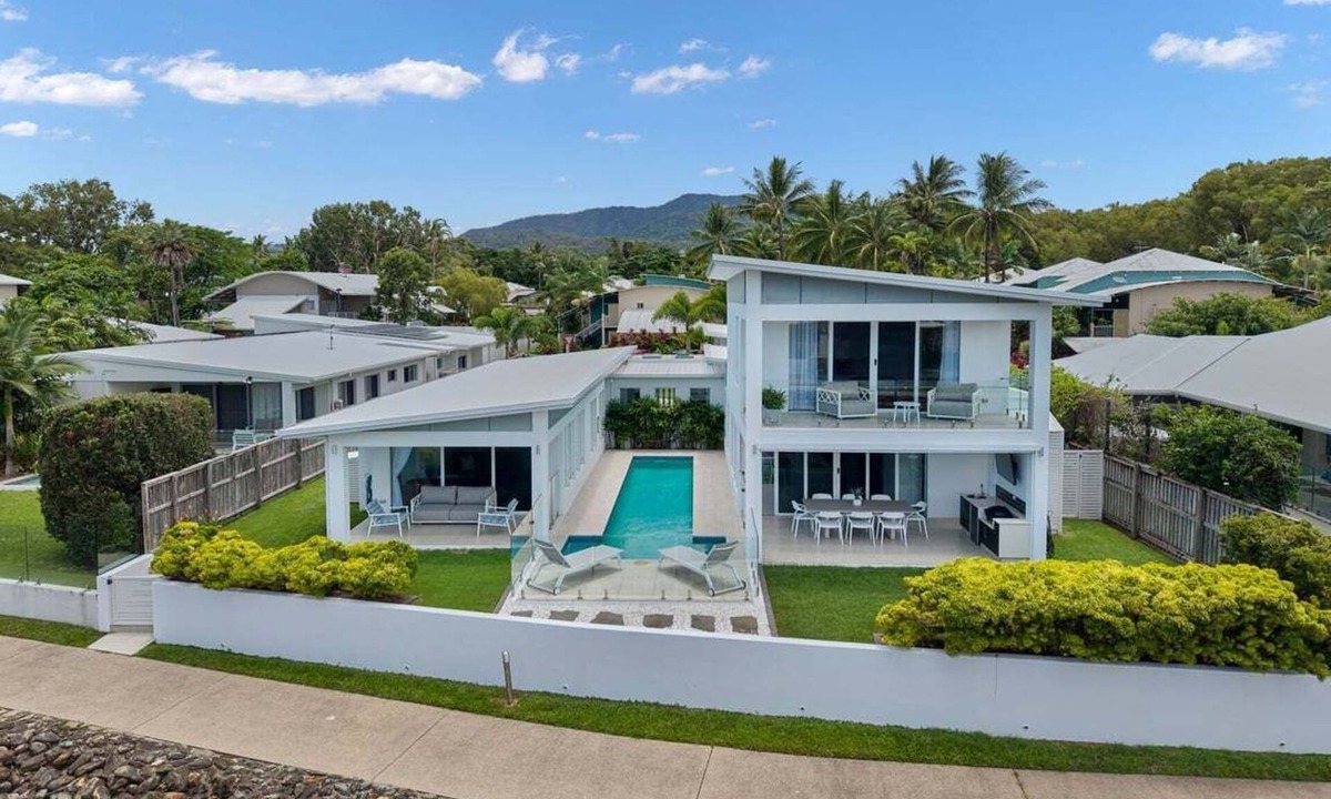 Trinity Beach House | Deja View Trinity Beach
