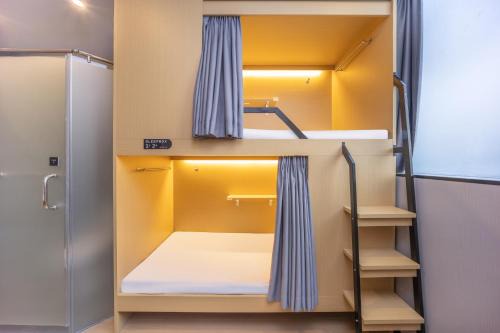 Songjiang Hostel | Dengba Inn - Hongqiao Airport Jiuting Metro Station Branch