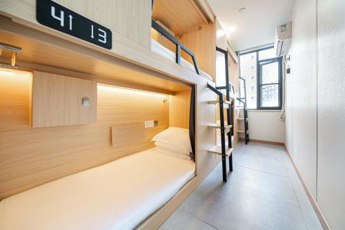 Downtown Shanghai Hotel | Denpa Inn - The Bund East Nanjing Road