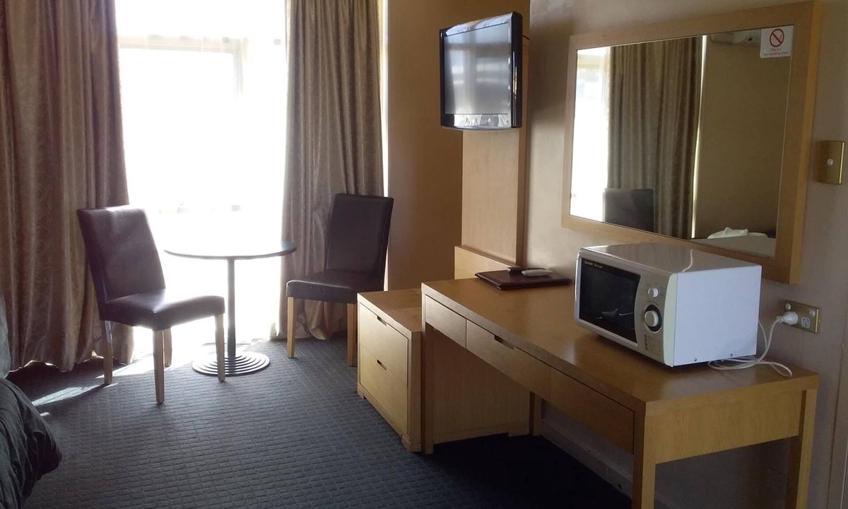 Broken Hill Hotel | Desert Sand Motor Inn