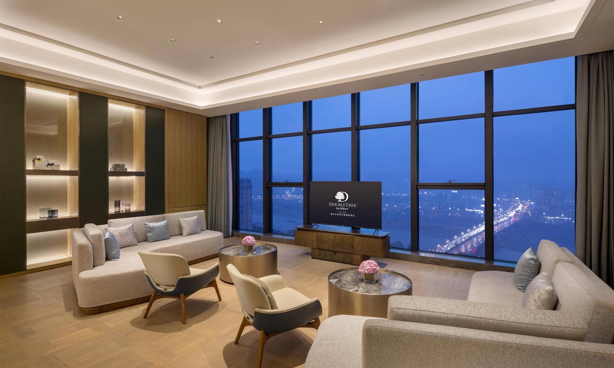 Yucheng District Hotel | DoubleTree by Hilton Ya'An