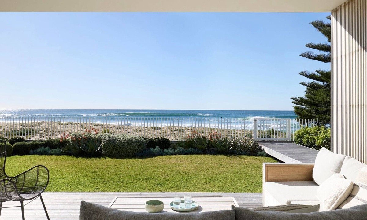 Avoca Beach House | Dune House by Contemporary Hotels