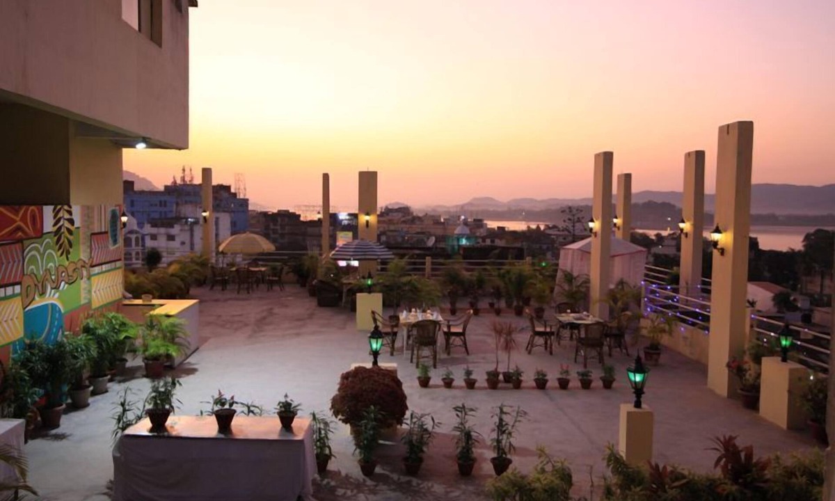Sualkuchi Hotel | Dynasty Hotel