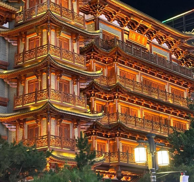 Yuexiu Hotel | E-Dragon Hotel-500meters to BeijingRoad STN-Grand Buddha Monastery-Sacred Heart Cathedral