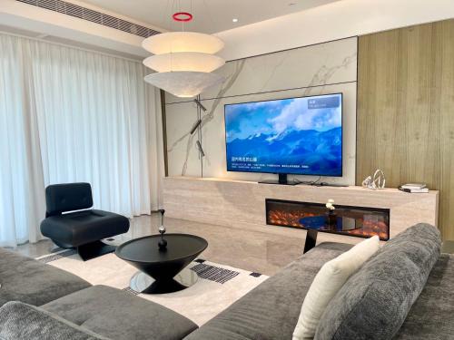 Nan An Apartment | Eastern Hub - Chong Qing River view super big 4 bedrooms