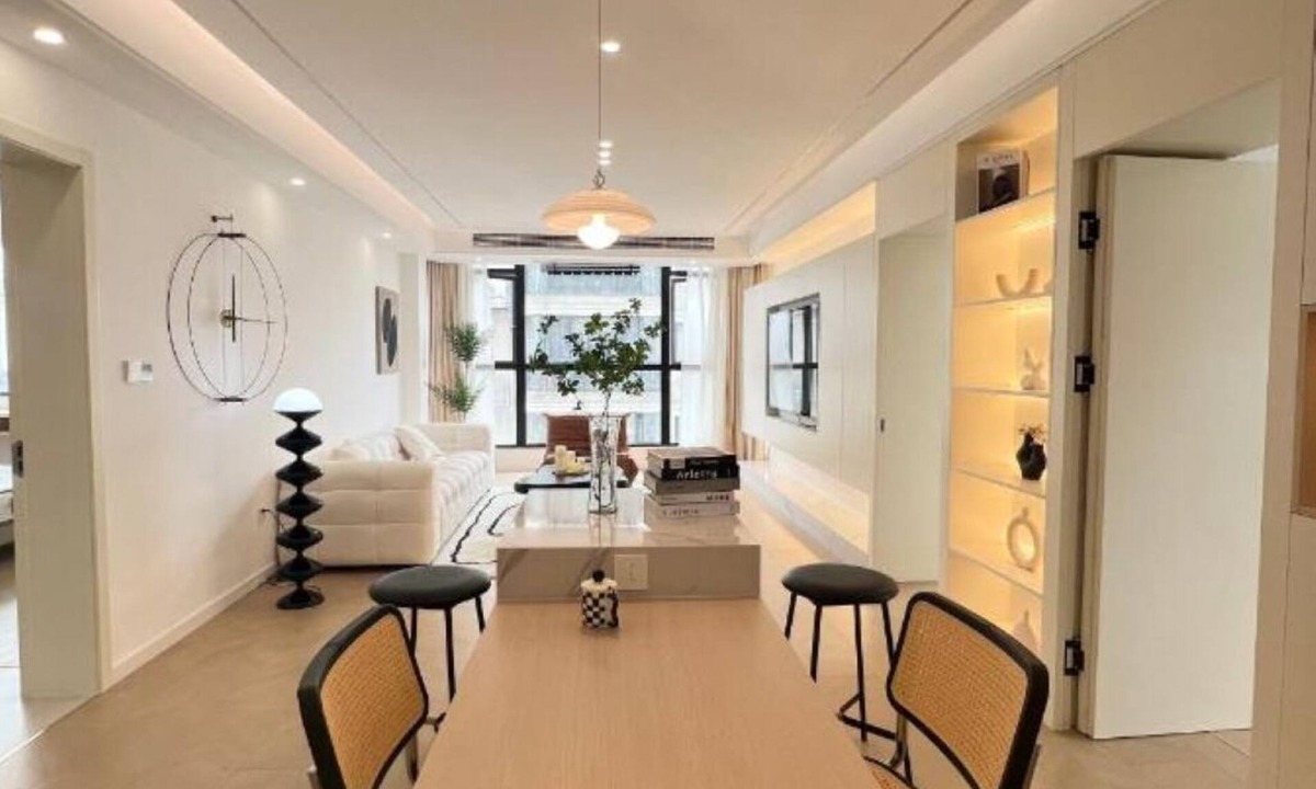 Huangpu Apartment | Eastern Hub - Warm 3Bedroom Apartment near Xintiandi, surround by Malls/Markets